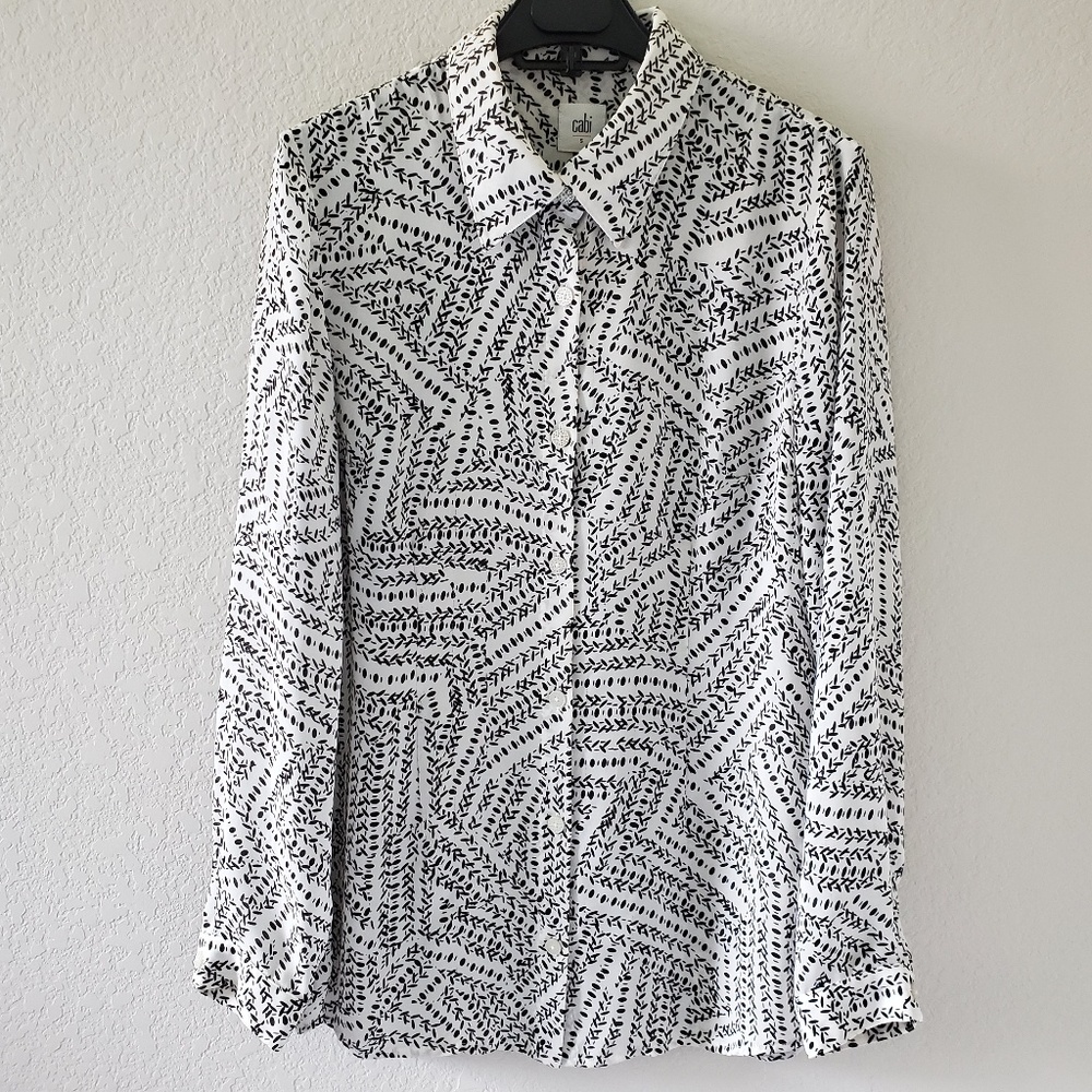 CAbi long sleeve printed button down shirt